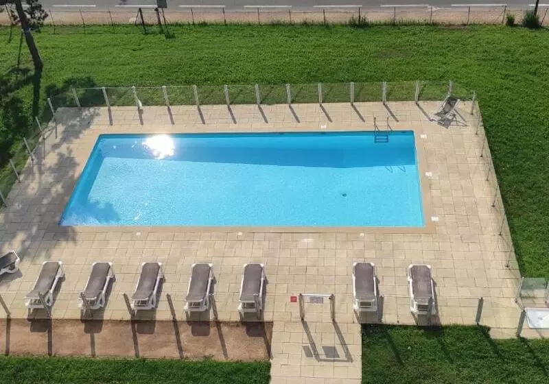 호텔 Mercure Macon Bord De Saone