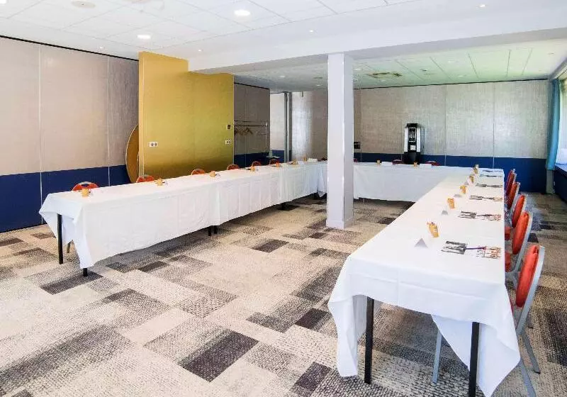 호텔 Mercure Macon Bord De Saone