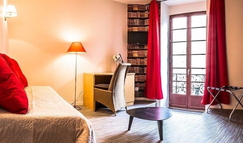 هتل Théâtre Hôtel Chambéry