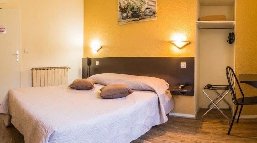 هتل Théâtre Hôtel Chambéry