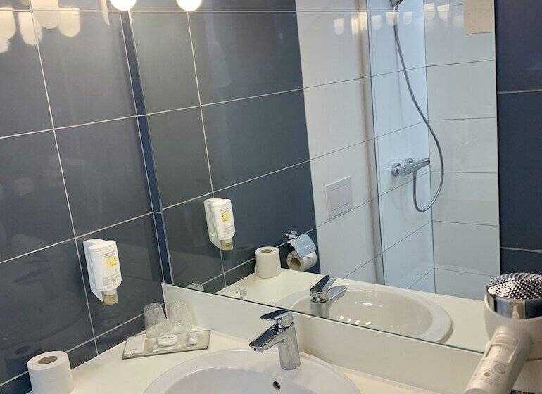 汽车旅馆  Amerique Hotel Palavas   Piscine   Plage