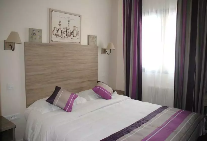 Отель Auberge De L'etoile