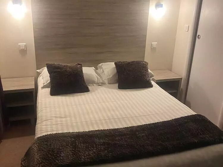 Отель Auberge De L'etoile