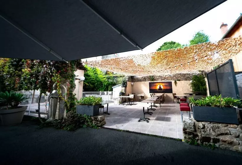 Brit Hotel Confort Auclair