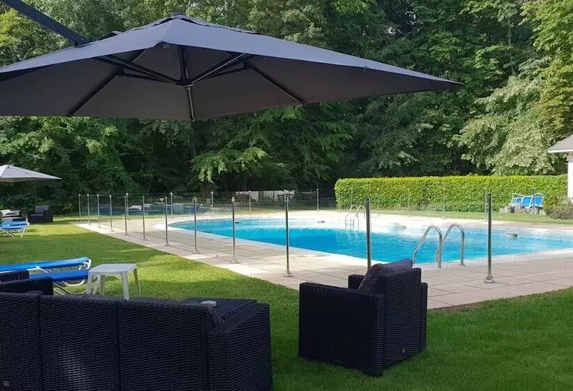 בית מלון כפרי Chateau D Artigny