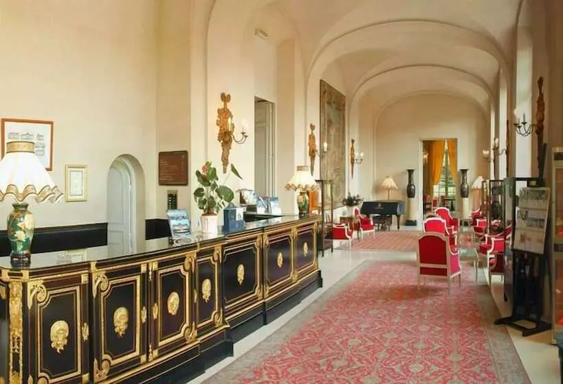 בית מלון כפרי Chateau D Artigny