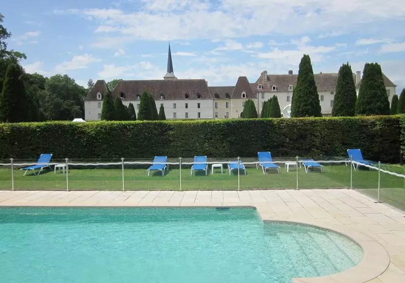 Hotell Chateau De Gilly