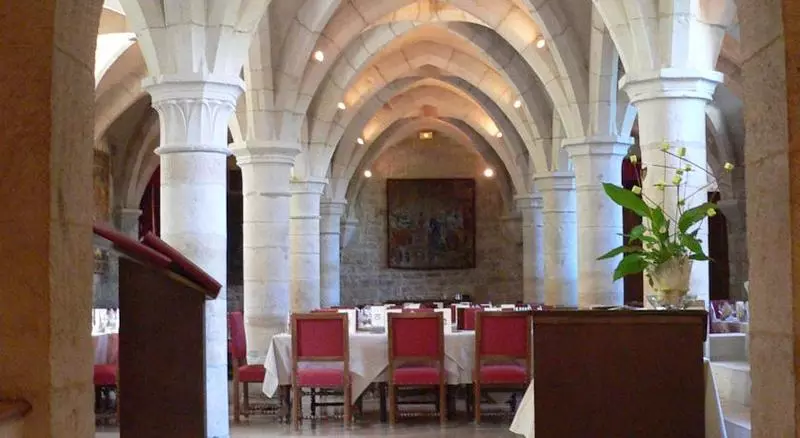 Hotell Chateau De Gilly