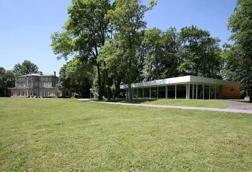 בית מלון כפרי Chateau De La Motte Fenelon