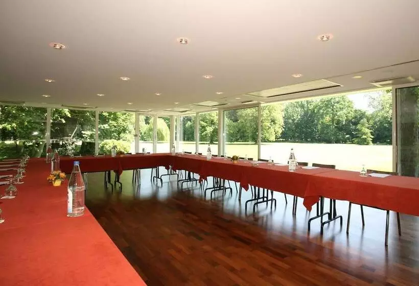 בית מלון כפרי Chateau De La Motte Fenelon