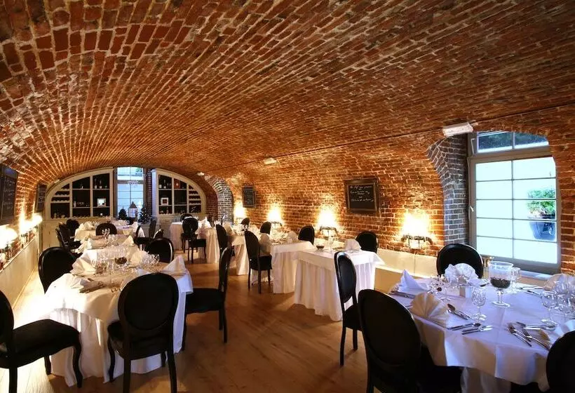 בית מלון כפרי Chateau De La Motte Fenelon