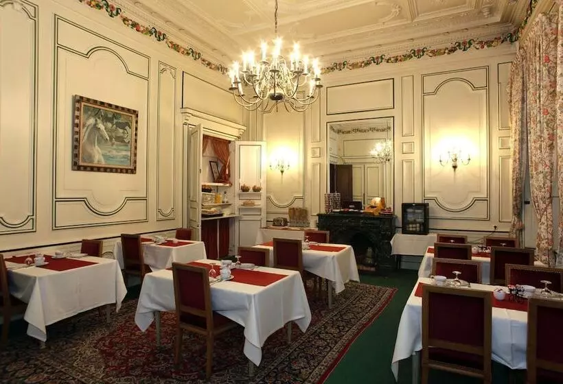 בית מלון כפרי Chateau De La Motte Fenelon