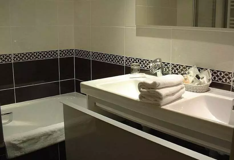 בית מלון כפרי Chateau De La Motte Fenelon