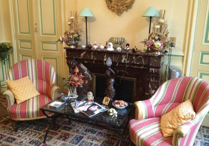 فندق Chateau Des Jacobins