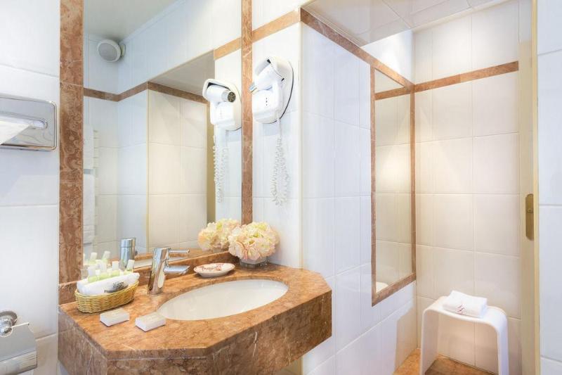 هتل Dauphine Saint Germain