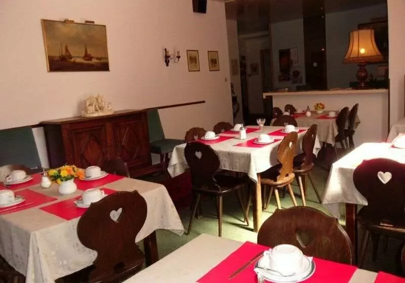 בית מלון כפרי De Bale