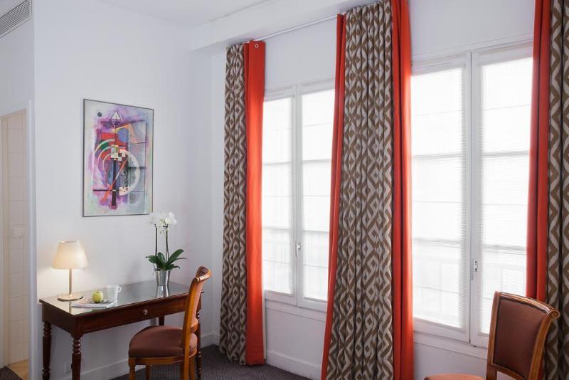 هتل Hôtel De La Place Du Louvre Esprit De France