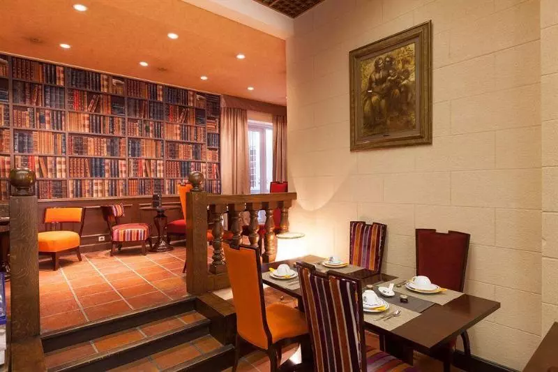 فندق Des Augustins