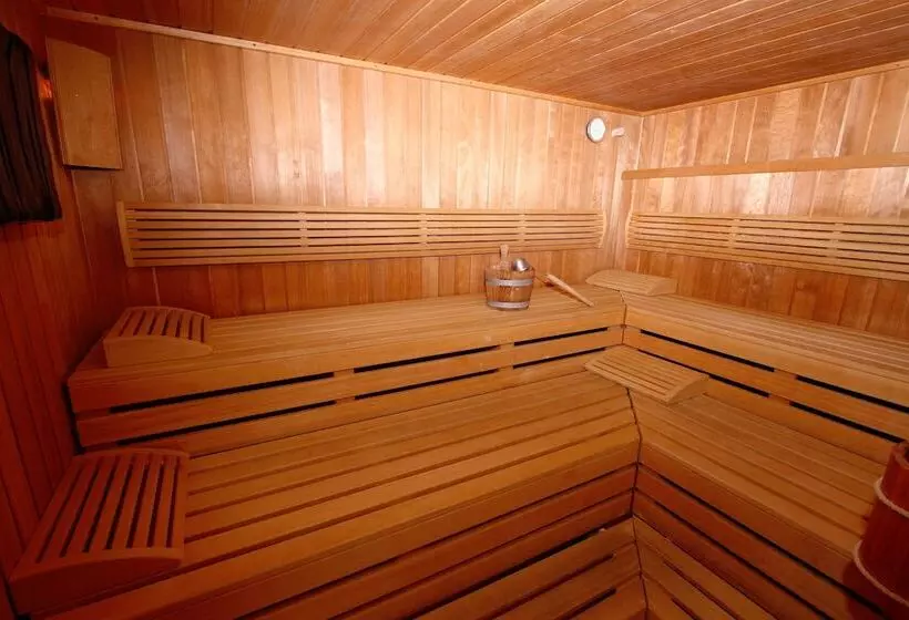 Отель Grand Hôtel Bristol