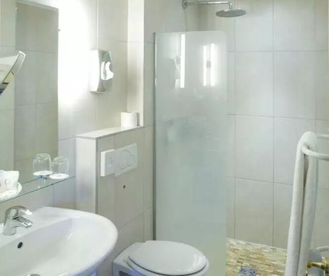 Отель Grand Hôtel Bristol