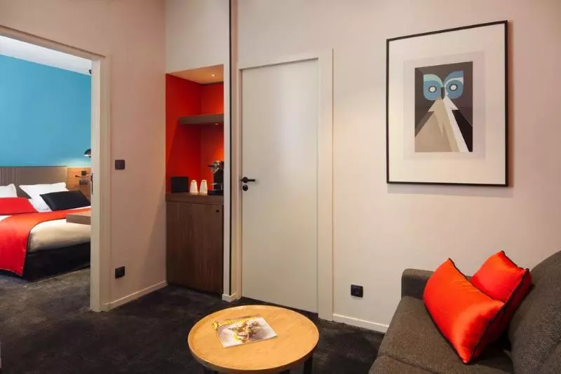 هتل Hostellerie Du Chapeau Rouge