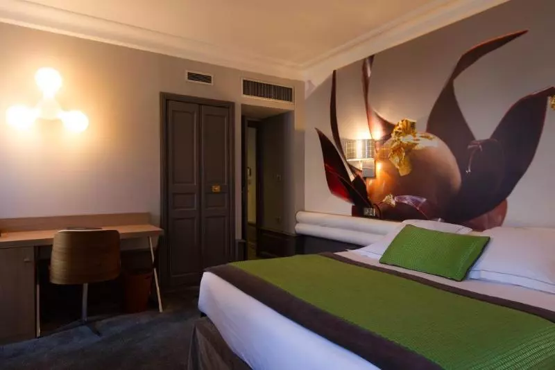 هتل Hostellerie Du Chapeau Rouge