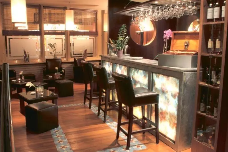 هتل Hostellerie Du Chapeau Rouge