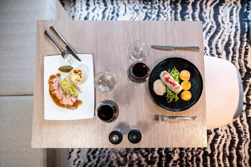 ホテル Hôtel Mercure Grenoble Meylan