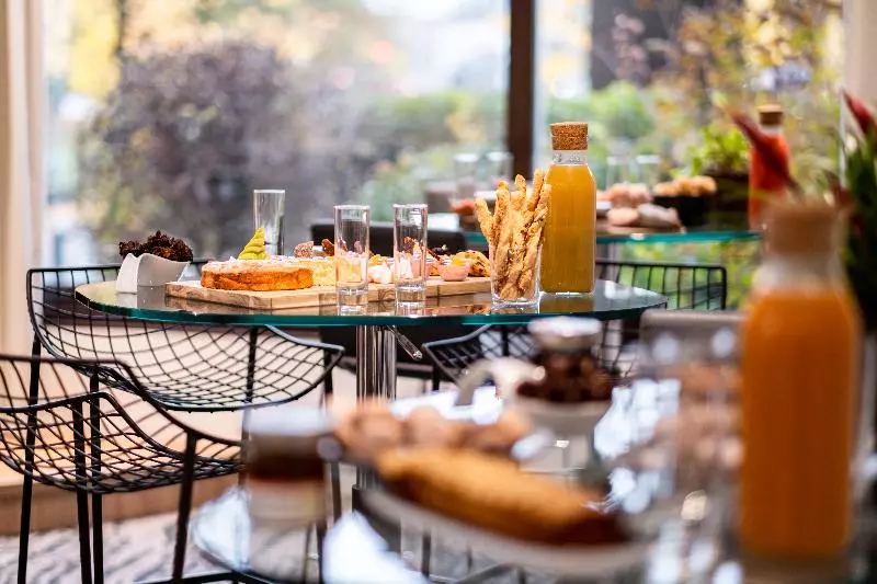 ホテル Hôtel Mercure Grenoble Meylan