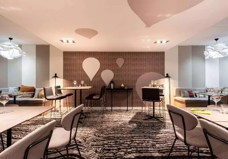 ホテル Hôtel Mercure Grenoble Meylan