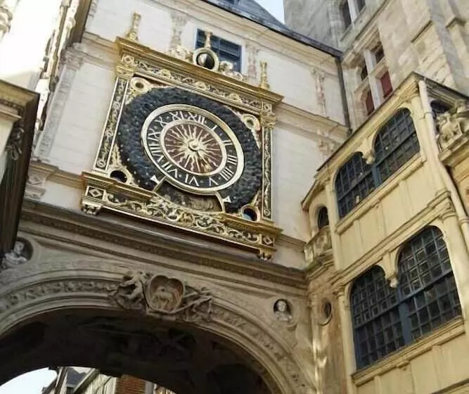 Отель Hôtel Paulette Rouen Centre Cathédrale