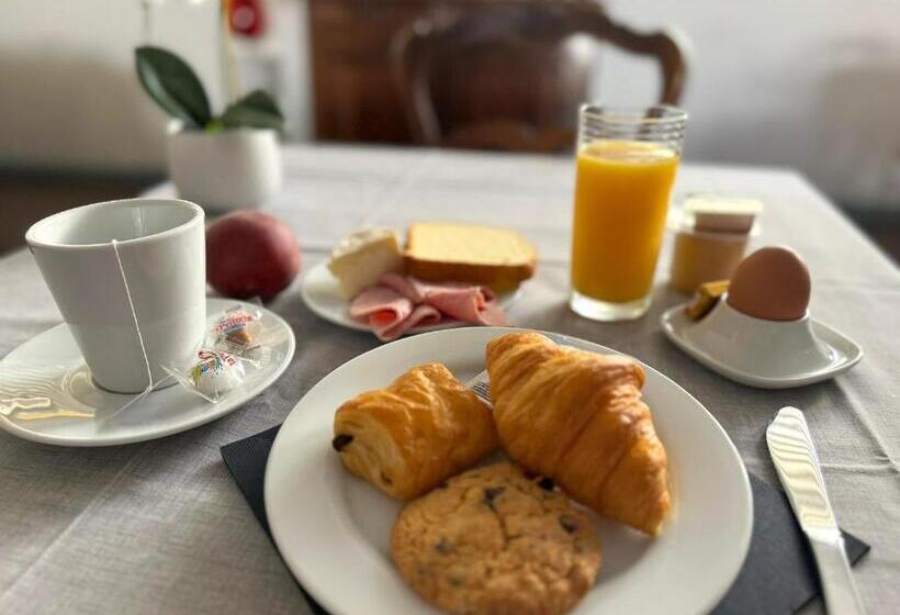 ホテル Hôtel Restaurant De France