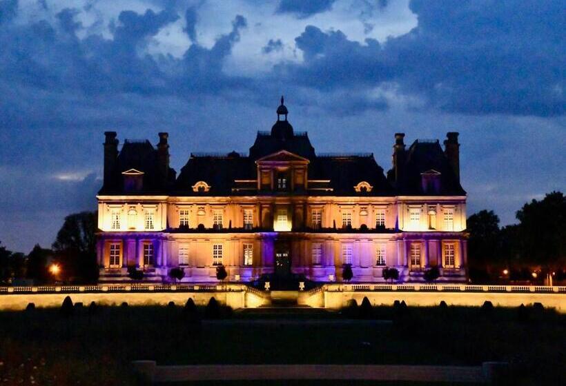 هتل Ibis Maisons Laffitte