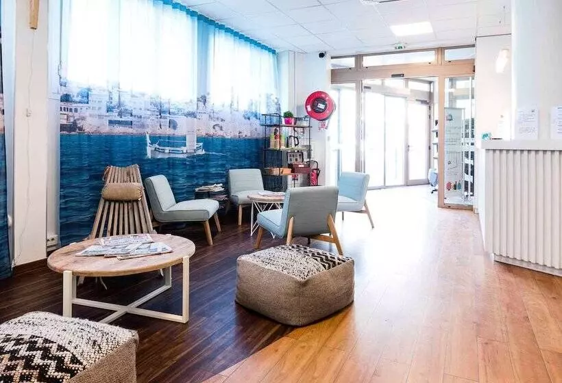 ホテル Ibis Styles Marseille Centre Prado Place Castellane