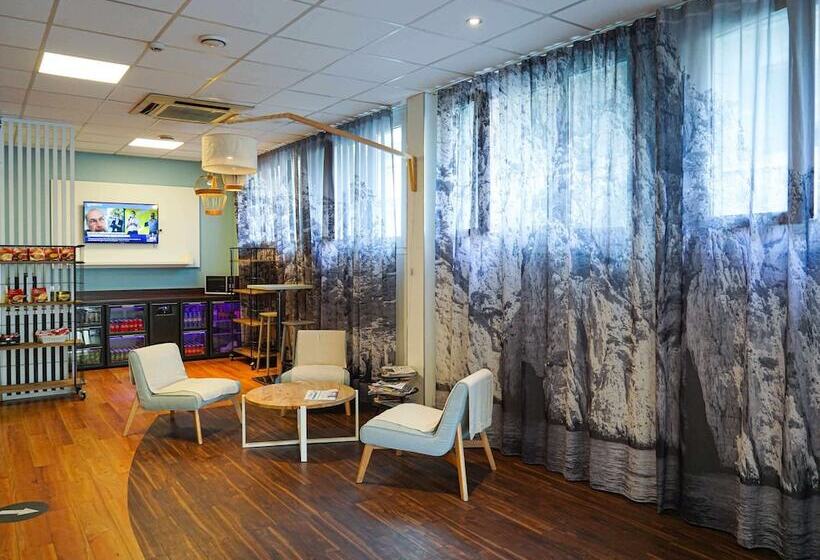 هتل Ibis Styles Marseille Centre Prado Place Castellane