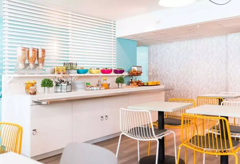 ホテル Ibis Styles Marseille Centre Prado Place Castellane