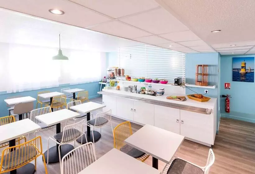 ホテル Ibis Styles Marseille Centre Prado Place Castellane