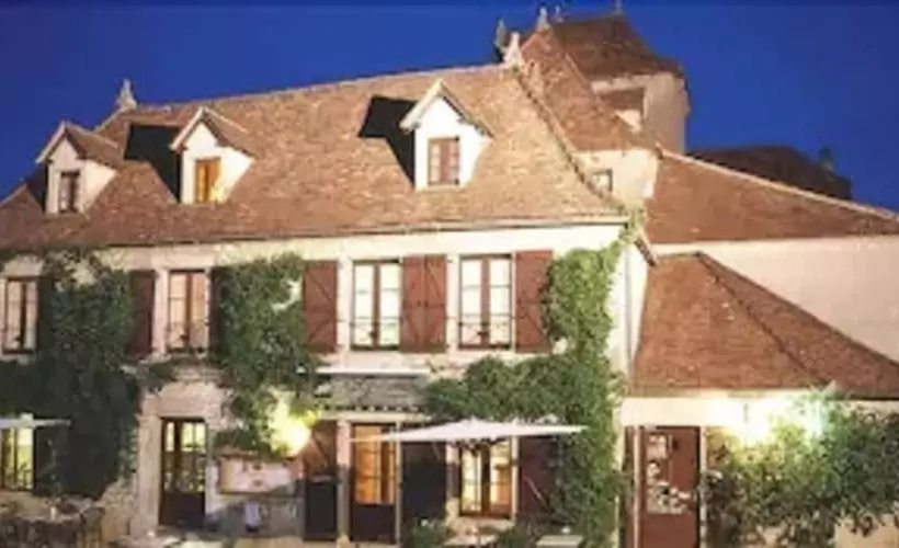 ホテル Logis La Garissade