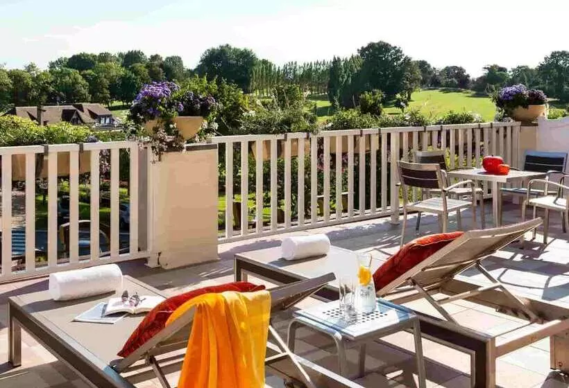 هتل Hôtel Barrière L Hôtel Du Golf