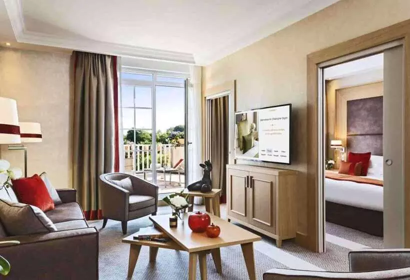 هتل Hôtel Barrière L Hôtel Du Golf