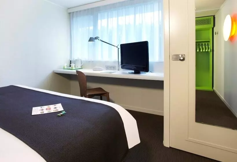 هتل Campanile Meaux