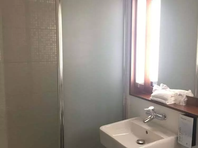 Отель Campanile Nantes ~ Saint Herblain