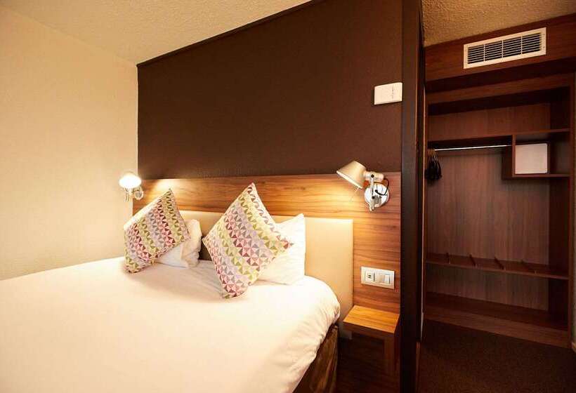 هتل Campanile Pau Est Bizanos