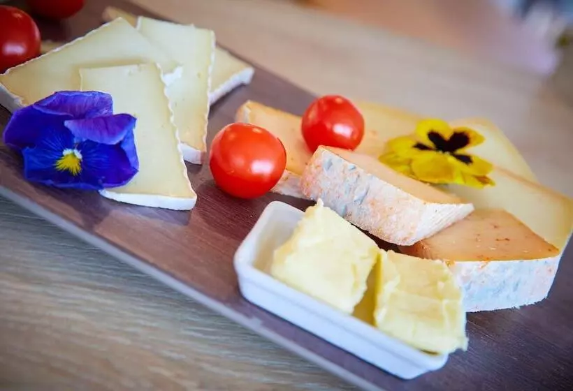 בית מלון כפרי Campanile Pau Est Bizanos