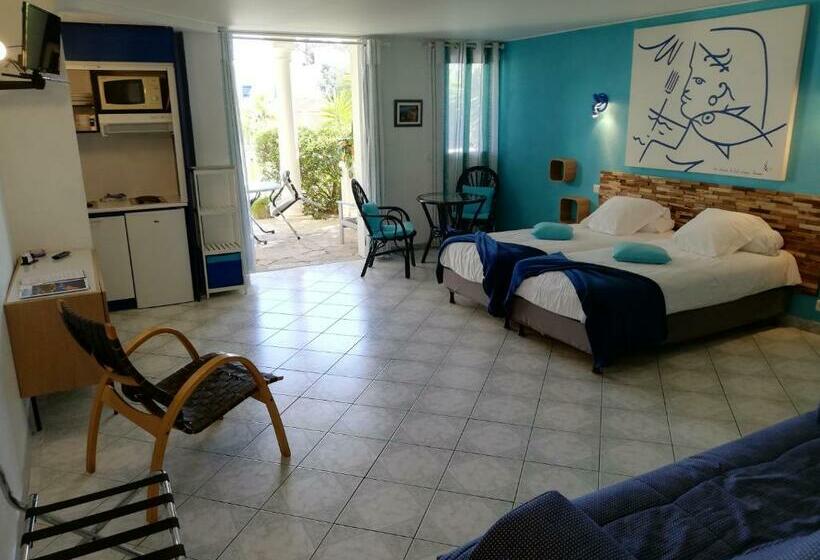 Отель Chambre D'hôtes La Potinière