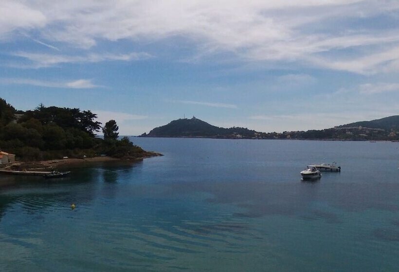 Отель Chambre D'hôtes La Potinière