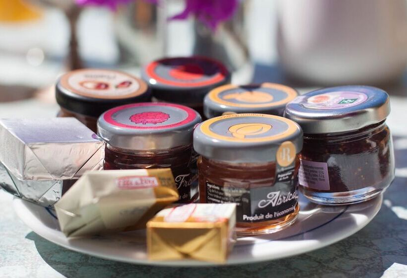 Отель Chambre D'hôtes La Potinière