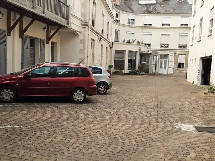 Отель Logis Hôtel De L Europe