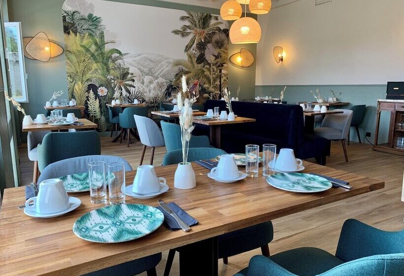 هتل Des Quatre Saisons