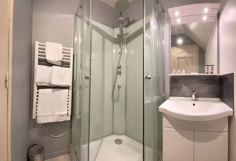 Отель Des Quatre Saisons